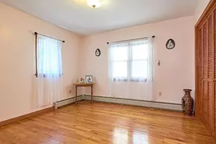 71 Oak St, Somerville, MA 02143 - Photo 14
