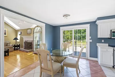27 Charles Ave, Uxbridge, MA 01569 - Photo 6
