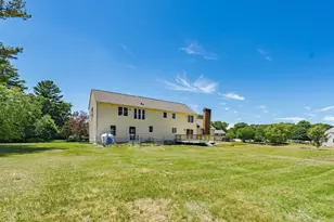 27 Charles Ave, Uxbridge, MA 01569 - Photo 34