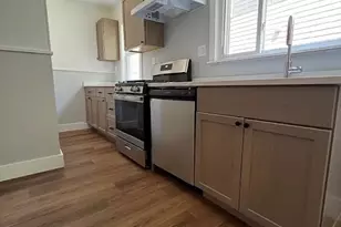 34 Thingvalla Ave, Cambridge, MA 02138 - Photo 4