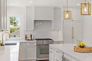 196 Doty St, Waltham, MA 02452 - Photo 10