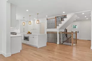 196 Doty St, Waltham, MA 02452 - Photo 16