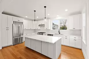 23 A Ward St, Woburn, MA 01801 - Photo 12