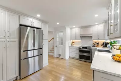 155 Adams Ave, Newton, MA 02458 - Photo 10
