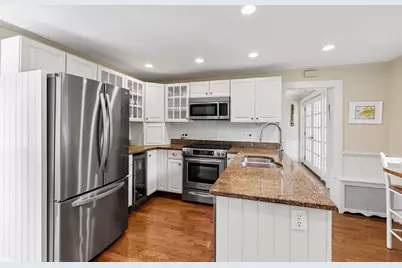 11 Concord Road, Wayland, MA 01778 - Photo 8