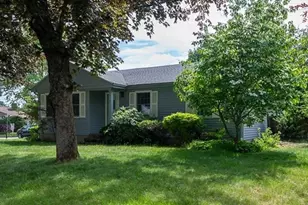 16 Westmont Cir, Shrewsbury, MA 01545 - Photo 1