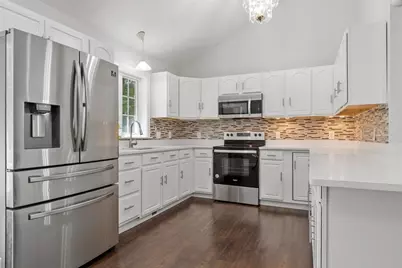 22 Columbia Ave, Fitchburg, MA 01420 - Photo 10