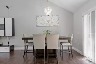 22 Columbia Ave, Fitchburg, MA 01420 - Photo 8