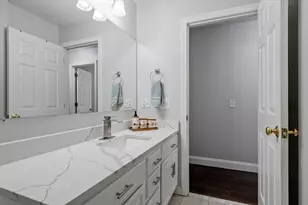 22 Columbia Ave, Fitchburg, MA 01420 - Photo 26