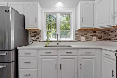 22 Columbia Ave, Fitchburg, MA 01420 - Photo 12