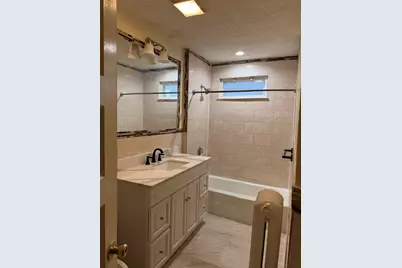 6 Bailey St #1, Boston, MA 02124 - Photo 2