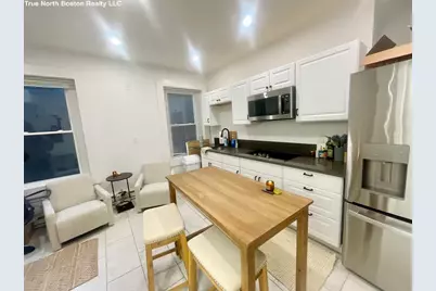206 Hanover St #2, Boston, MA 02113 - Photo 2
