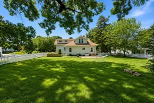 186 Prospect St, Leominster, MA 01453 - Photo 30