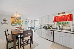 610 Center St, Pembroke, MA 02359 - Photo 4