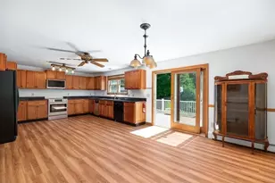 17 Ferry St, Gloucester, MA 01930 - Photo 6