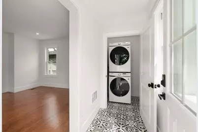 134 Brown Street #2, Waltham, MA 02453 - Photo 28