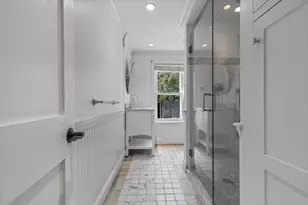 256 W 3rd St, Boston, MA 02127 - Photo 18