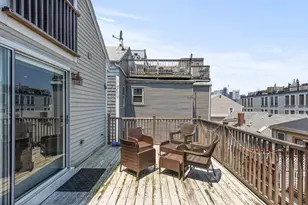 256 W 3rd St, Boston, MA 02127 - Photo 10