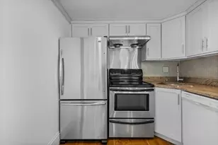 256 W 3rd St, Boston, MA 02127 - Photo 6