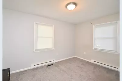 3 Vineland Ave, East Longmeadow, MA 01028 - Photo 18