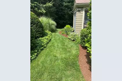 94 Beeching St, Worcester, MA 01602 - Photo 6