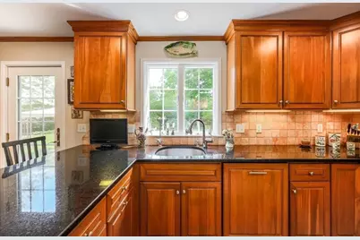 36 Westwood Rd, Shrewsbury, MA 01545 - Photo 12