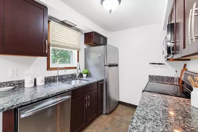 29 Northwoods Cir #29, Woburn, MA 01801 - Photo 16