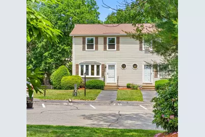 29 Northwoods Cir #29, Woburn, MA 01801 - Photo 2