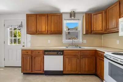 10 Antlers Shore Dr, Falmouth, MA 02536 - Photo 10