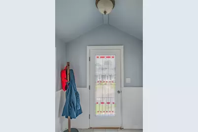10 Richards Rd, Weymouth, MA 02189 - Photo 2