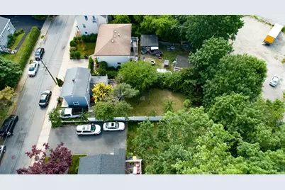 452 Tecumseh St, Fall River, MA 02721 - Photo 28