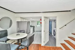 452 Tecumseh St, Fall River, MA 02721 - Photo 10