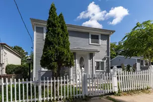 452 Tecumseh St, Fall River, MA 02721 - Photo 1