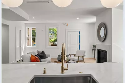 24 Wendell #3, Cambridge, MA 02138 - Photo 8
