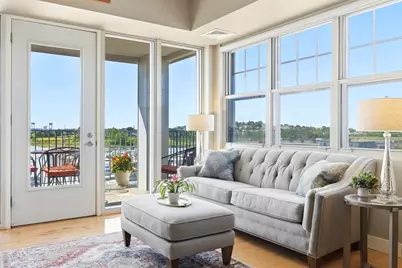 550 Pleasant Street #411, Winthrop, MA 02152 - Photo 8