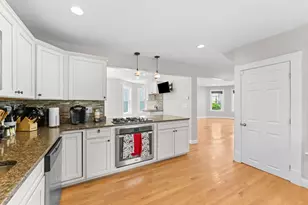 46 Ash St, Brockton, MA 02301 - Photo 10