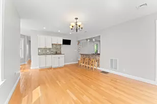 46 Ash St, Brockton, MA 02301 - Photo 14