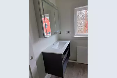 6 Lowell Ave #3, Newton, MA 02460 - Photo 2