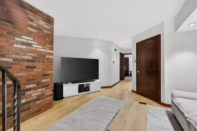 8 Wiget St #1, Boston, MA 02113 - Photo 10