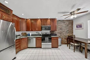 8 Wiget St, Boston, MA 02113 - Photo 8