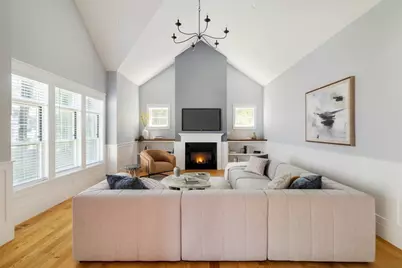 19 Cottage St, Lexington, MA 02420 - Photo 12