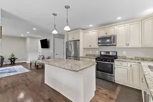 6 Childs St, Shrewsbury, MA 01545 - Photo 12