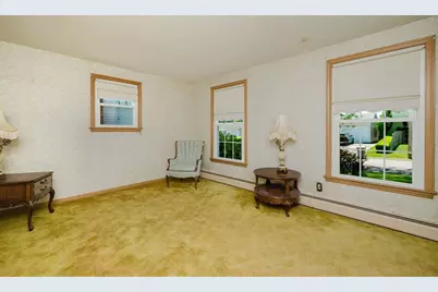 80 Wellesley, Somerset, MA 02726 - Photo 4