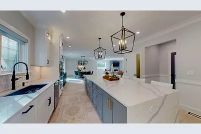 4 Lincoln Ct, Medfield, MA 02052 - Photo 2