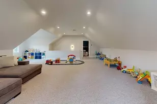 4 Lincoln Ct, Medfield, MA 02052 - Photo 30