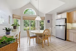 7 Wainwright Rd, Winchester, MA 01890 - Photo 4