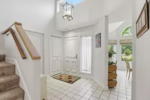 7 Wainwright Rd, Winchester, MA 01890 - Photo 8
