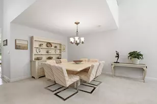 7 Wainwright Rd, Winchester, MA 01890 - Photo 12