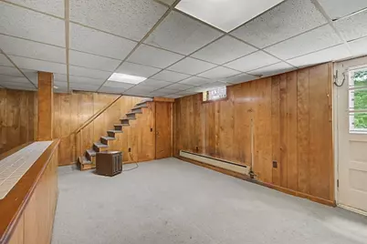 54 Portland St, Holyoke, MA 01040 - Photo 16