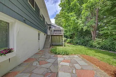 54 Portland St, Holyoke, MA 01040 - Photo 22